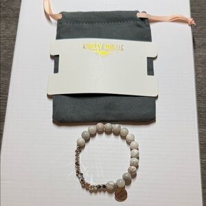 Kinsley Armelle Cream and Silver Beaded Bracelet
